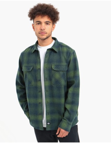 Dickies Plesent Hill L/S Shirt - Army Green s'inspire de l'anatomie humaine